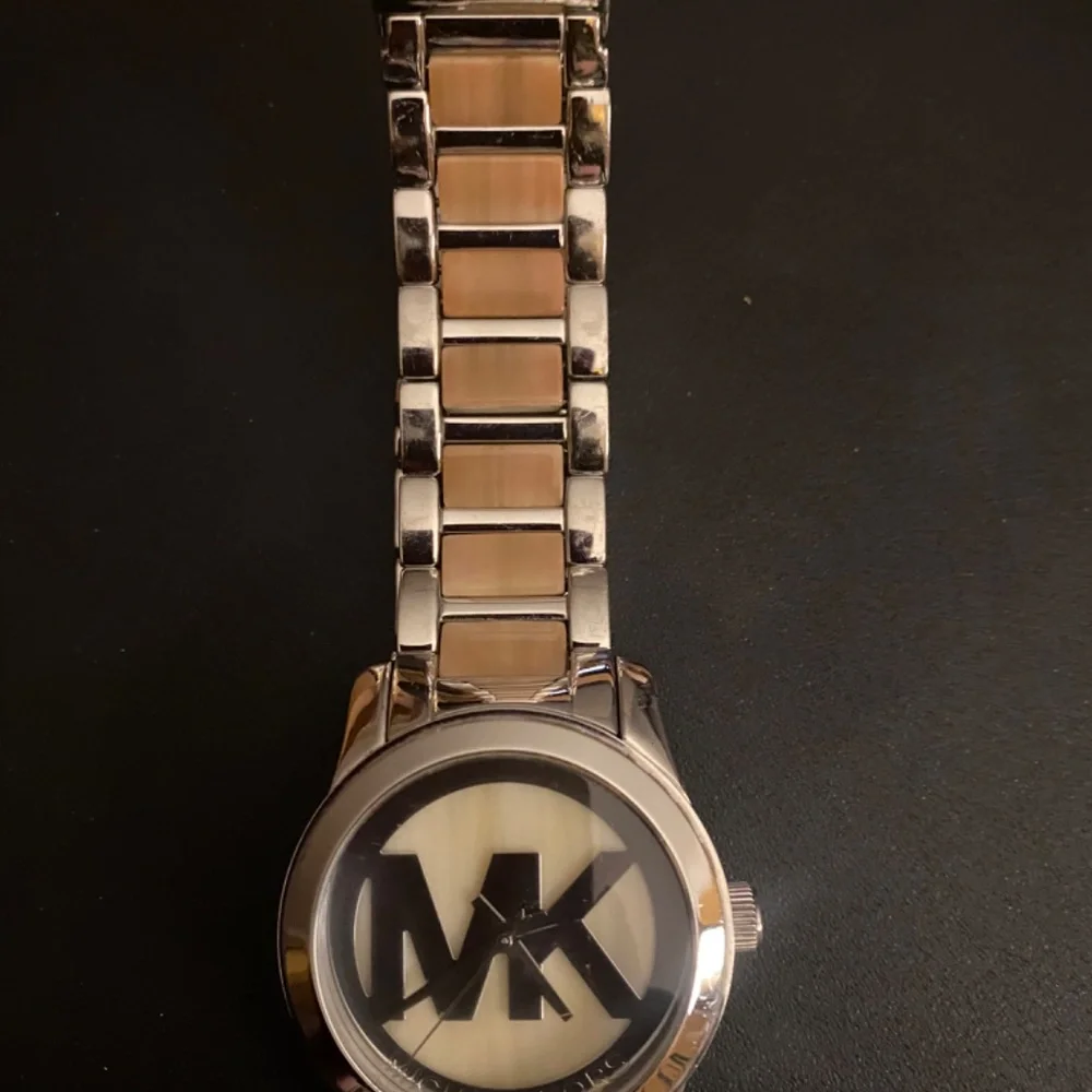 Watch - Picture 10 of 11